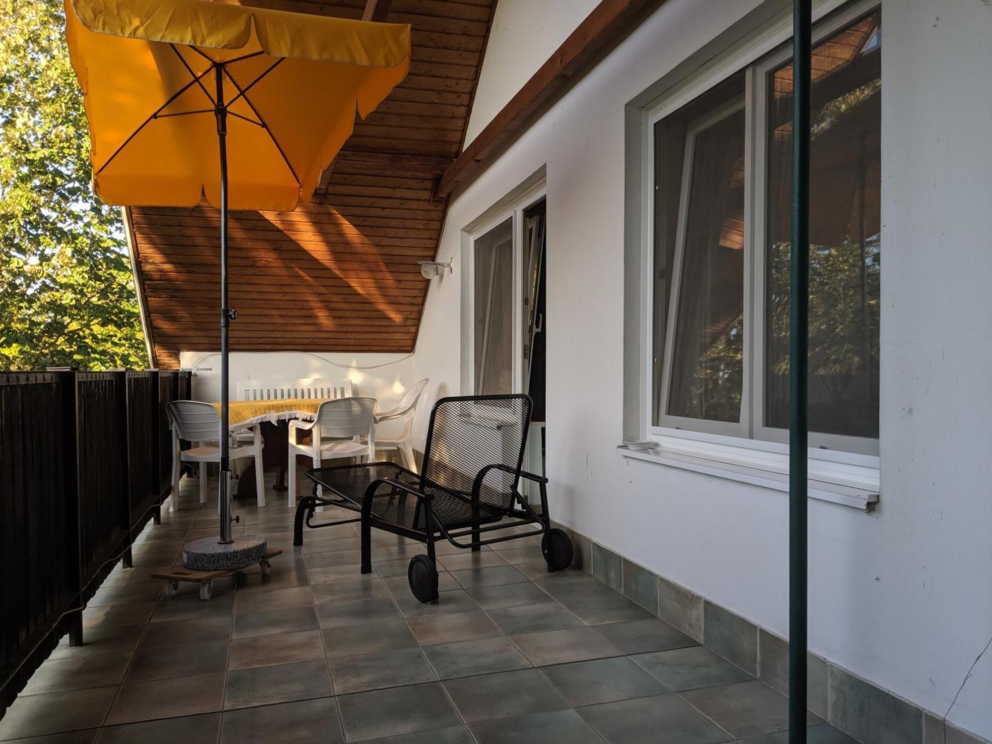 Appartments Hungaroland บาลาทอนเบรีน ภายนอก รูปภาพ